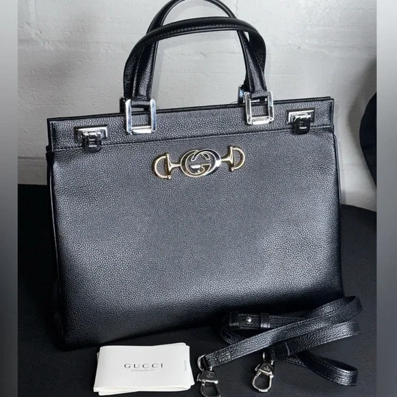 BrandNew-Black Grainy Leather Gold/Silver Bag Features A Push Lock Set - Picture 2 of 7